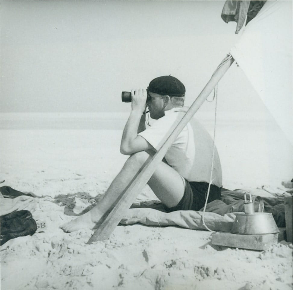 Villum Kann Rasmussen sur la plage